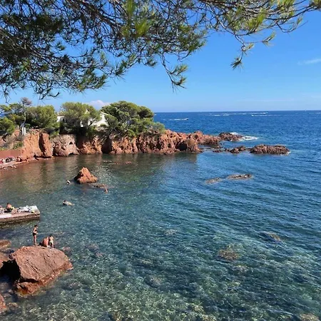 L'escapade Corniche - Bord De Saint-Raphael (Var)